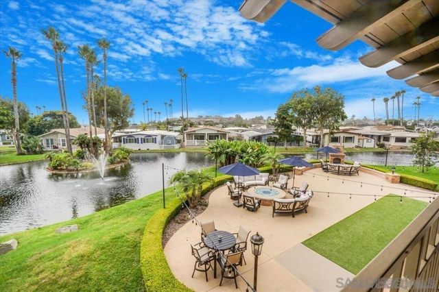 7102 San Bartolo St 11, Carlsbad, CA 92011
