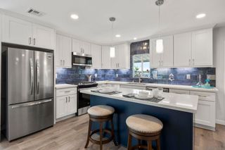 7102 San Bartolo St 11, Carlsbad, CA 92011