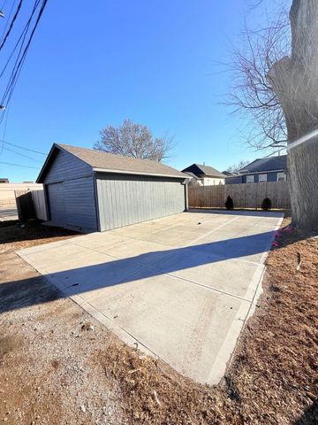 810 1ST Avenue, Council Bluffs, IA 51501