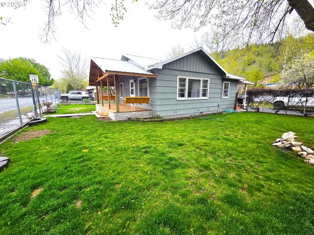 200 N HUMBOLT St, Canyon City, OR 97820