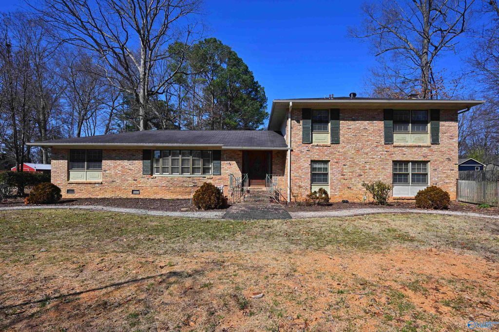 725 Mira Vista Drive, Huntsville, AL 35802