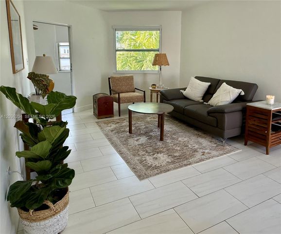 18750 NE 18th Ave 251, Miami, FL 33179