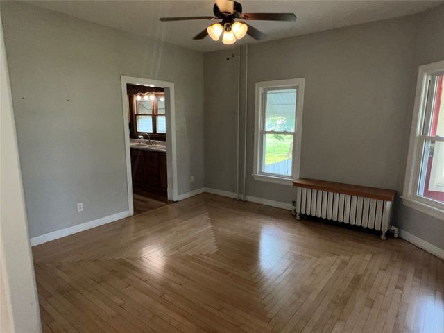 309 E State Street, Baxter, IA 50028