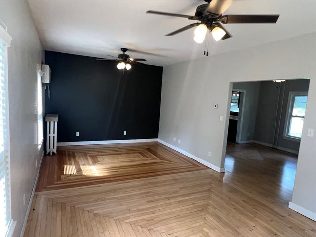 309 E State Street, Baxter, IA 50028