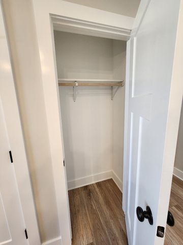 215 Scenic Ln, Hartsville, TN 37074