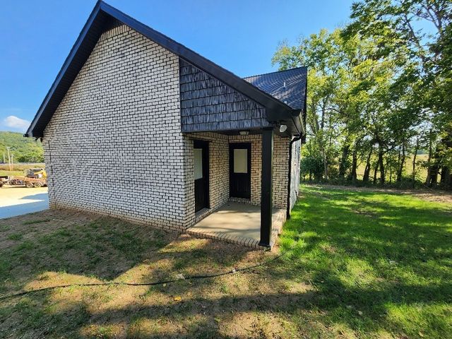 215 Scenic Ln, Hartsville, TN 37074