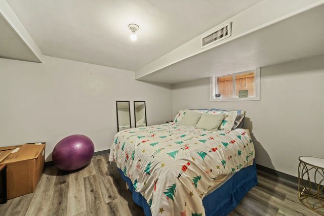 5805 S Kilbourn Avenue, Chicago, IL 60629