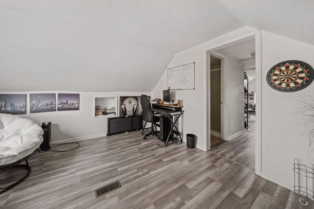 5805 S Kilbourn Avenue, Chicago, IL 60629