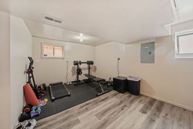 5805 S Kilbourn Avenue, Chicago, IL 60629