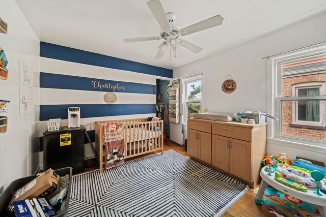 5805 S Kilbourn Avenue, Chicago, IL 60629