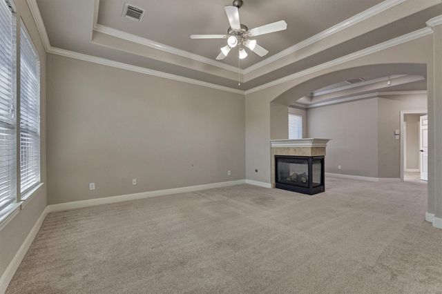 34 Pawprint Place, The Woodlands, TX 77382