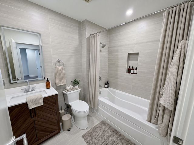99 Chestnut Hill Ave 305, Boston, MA 02135