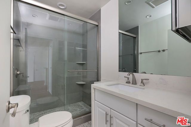 960 Larrabee Street 218, West Hollywood, CA 90069