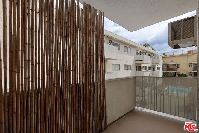 960 Larrabee Street 218, West Hollywood, CA 90069