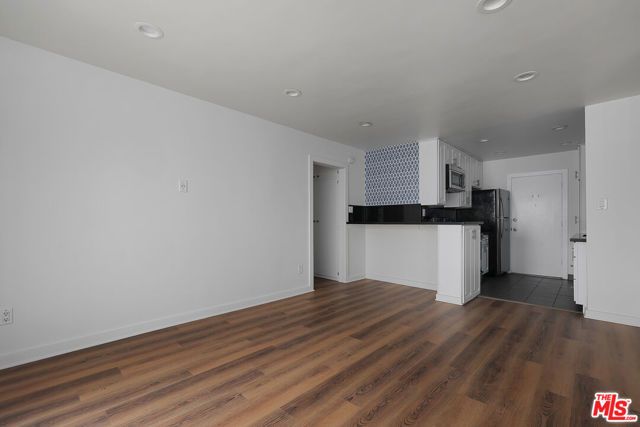 960 Larrabee Street 218, West Hollywood, CA 90069