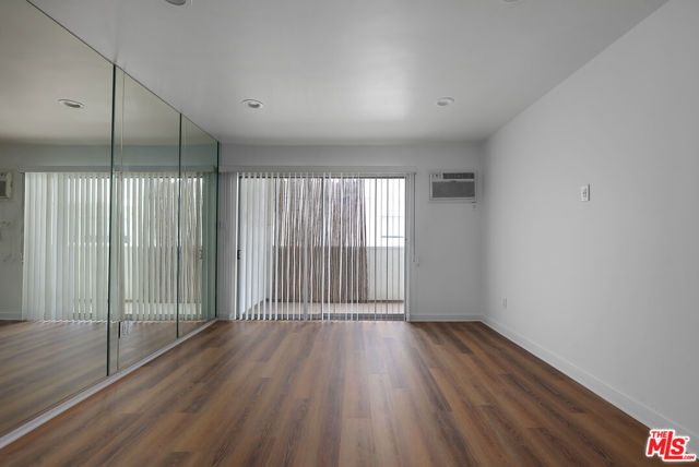 960 Larrabee Street 218, West Hollywood, CA 90069