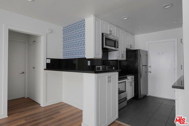 960 Larrabee Street 218, West Hollywood, CA 90069