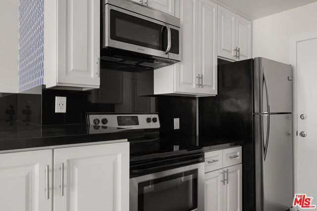 960 Larrabee Street 218, West Hollywood, CA 90069