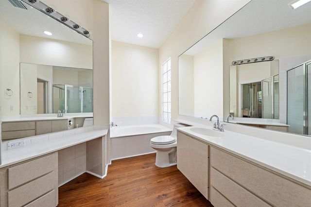 8548 Beaconhill Road, Palm Beach Gardens, FL 33410