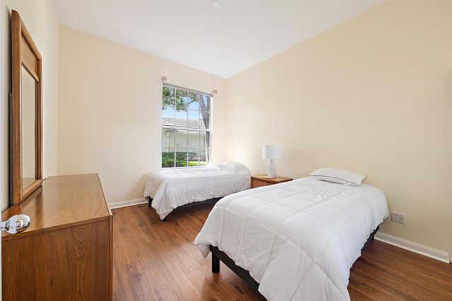 8548 Beaconhill Road, Palm Beach Gardens, FL 33410