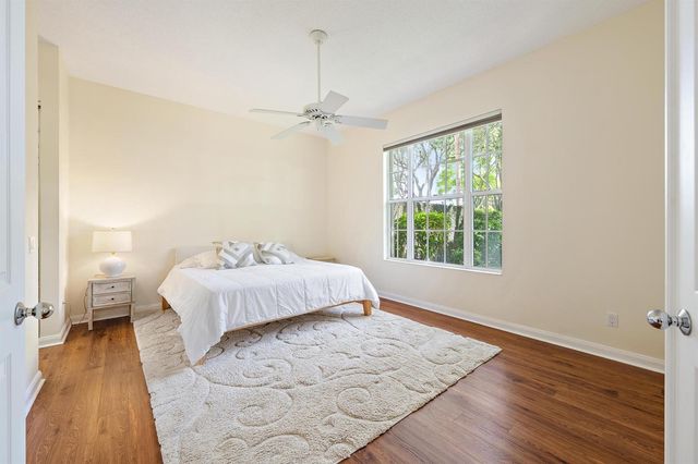 8548 Beaconhill Road, Palm Beach Gardens, FL 33410