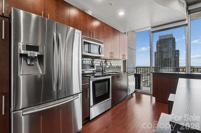 210 N Church Street 2708, Charlotte, NC 28202