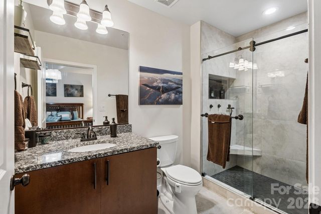 210 N Church Street 2708, Charlotte, NC 28202