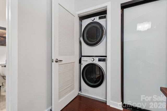 210 N Church Street 2708, Charlotte, NC 28202