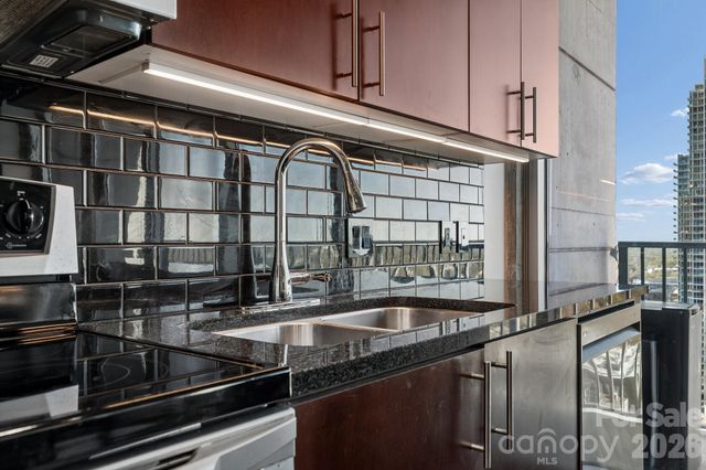 210 N Church Street 2708, Charlotte, NC 28202