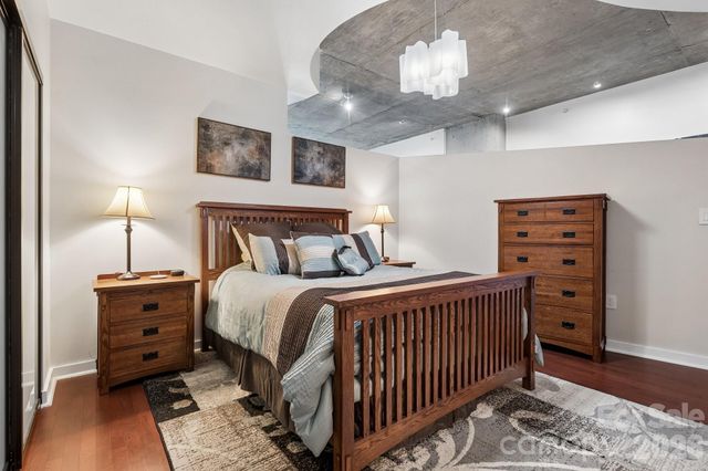 210 N Church Street 2708, Charlotte, NC 28202