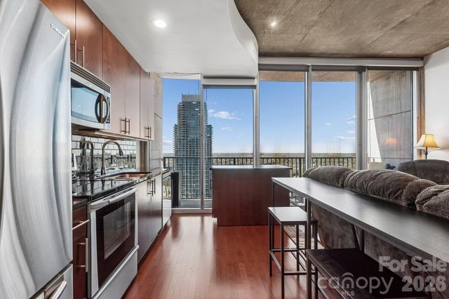 210 N Church Street 2708, Charlotte, NC 28202