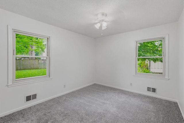 18719 Gateway Drive, Independence, MO 64057