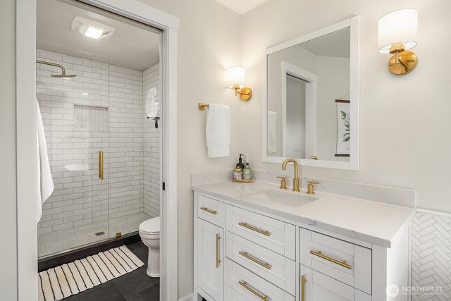 3819 204th Avenue NE, Sammamish, WA 98074