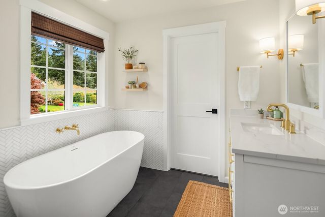 3819 204th Avenue NE, Sammamish, WA 98074