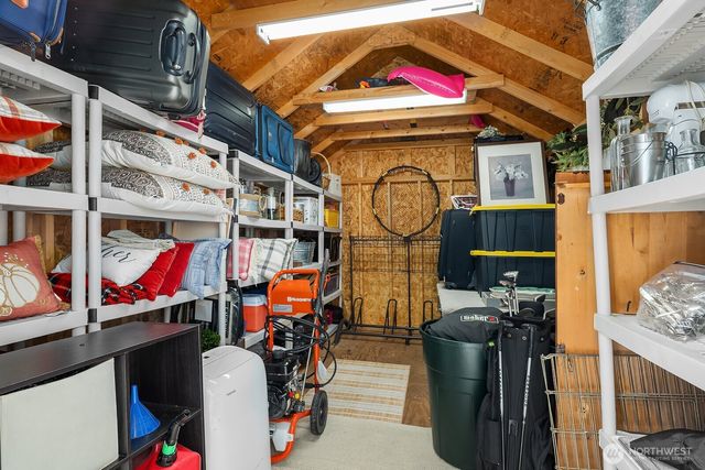 3819 204th Avenue NE, Sammamish, WA 98074