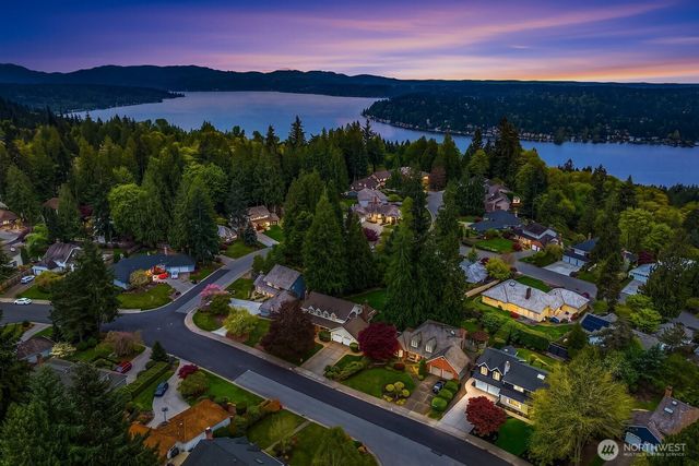 3819 204th Avenue NE, Sammamish, WA 98074