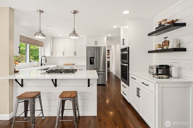 3819 204th Avenue NE, Sammamish, WA 98074