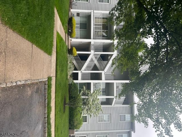 167 Rachel Ct, Franklin Twp., NJ 08823