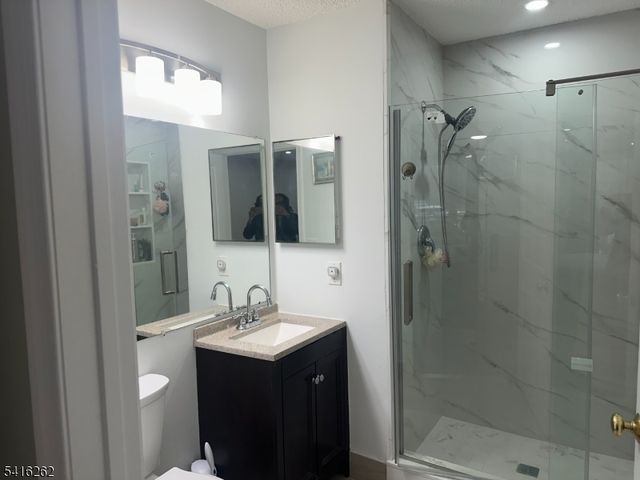 167 Rachel Ct, Franklin Twp., NJ 08823