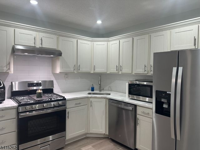 167 Rachel Ct, Franklin Twp., NJ 08823