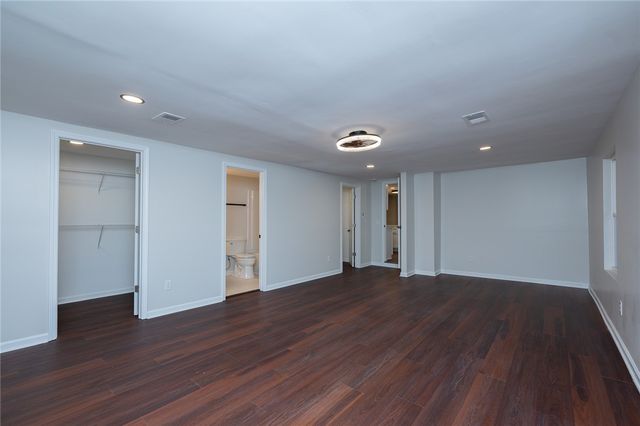 136 Moore Street, Wellford, SC 29385