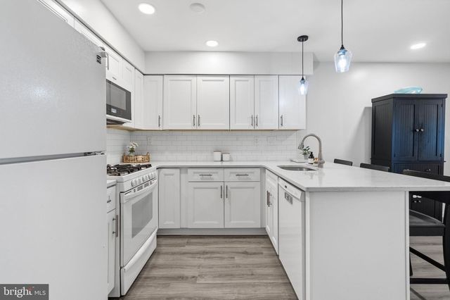 111 ELBERTA DR, North Wales, PA 19454