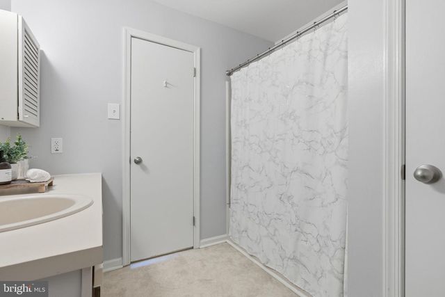 111 ELBERTA DR, North Wales, PA 19454