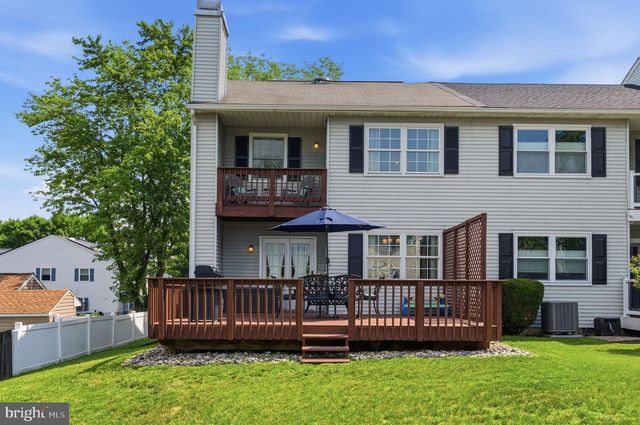 111 ELBERTA DR, North Wales, PA 19454