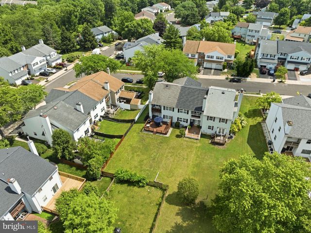111 ELBERTA DR, North Wales, PA 19454
