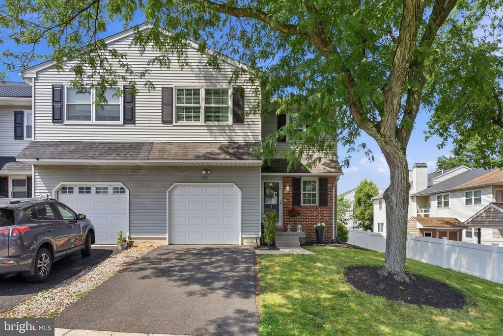 111 ELBERTA DR, North Wales, PA 19454