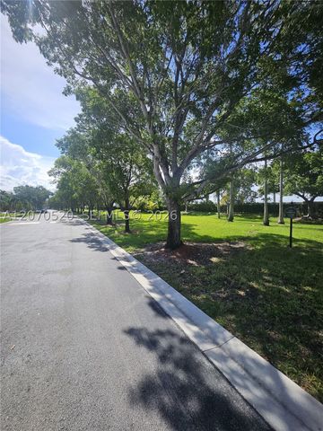 18794 SW 17th Ct, Miramar, FL 33029