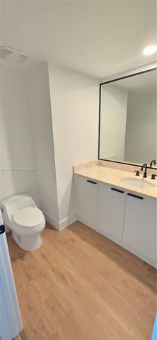 14951 Royal Oaks Ln 1001, North Miami, FL 33181