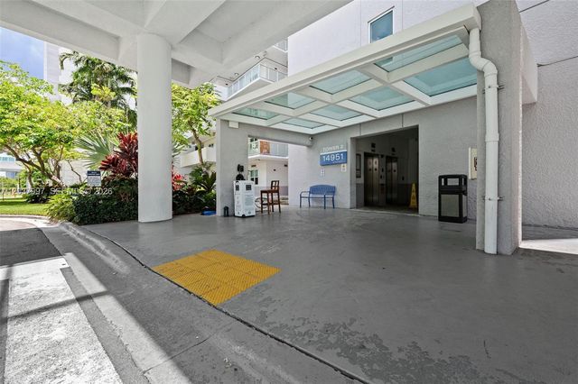 14951 Royal Oaks Ln 1001, North Miami, FL 33181