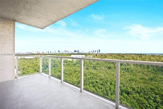 14951 Royal Oaks Ln 1001, North Miami, FL 33181